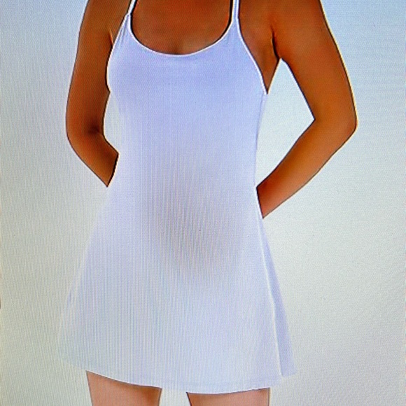 Color skin woman dress size medium nwt - Picture 1 of 5